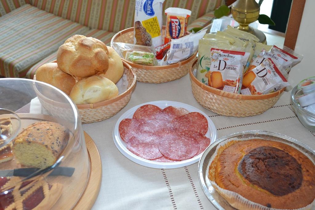 Hotel Ferrara 산베네데토델트론토 외부 사진