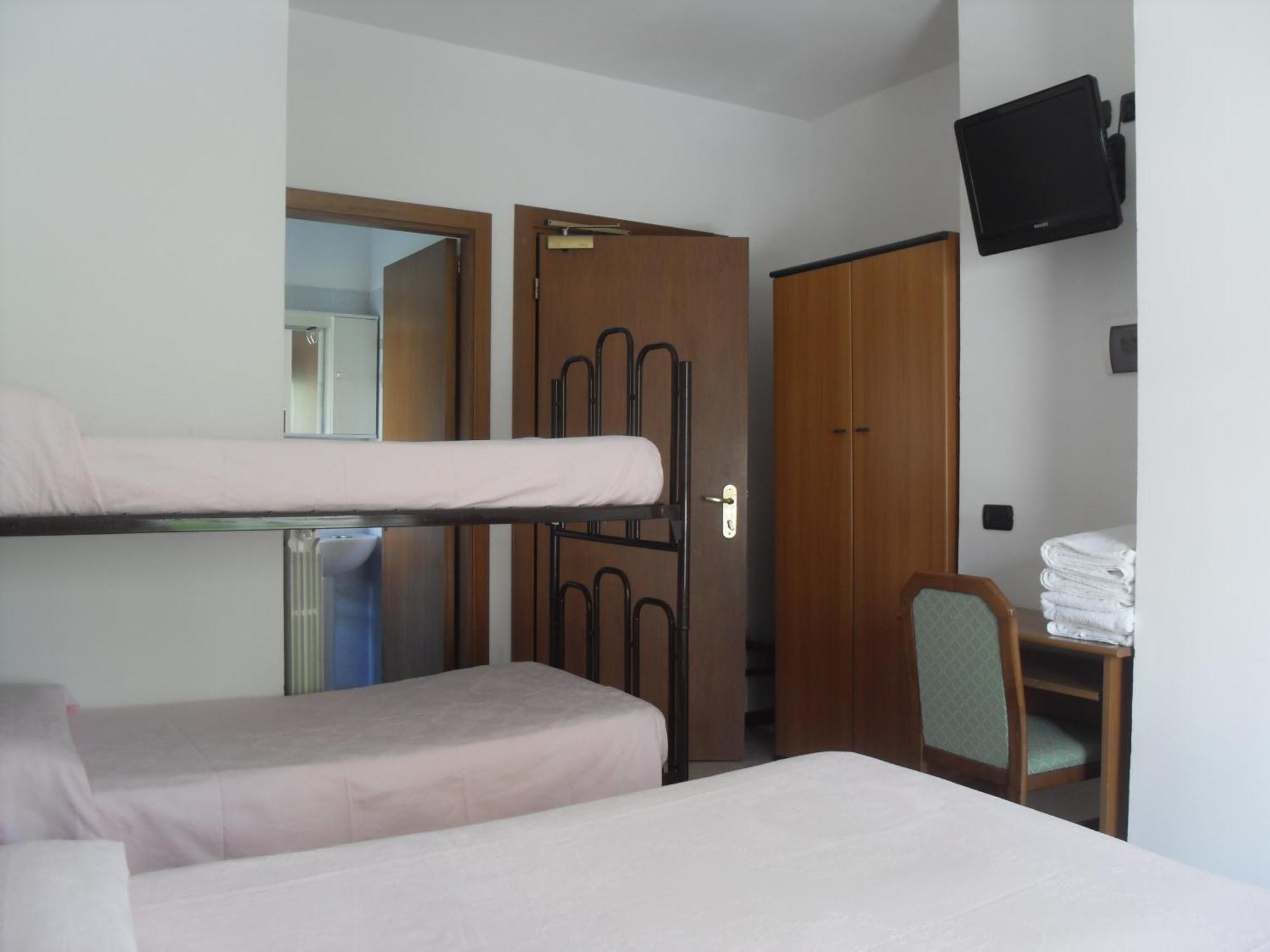 Hotel Ferrara 산베네데토델트론토 외부 사진